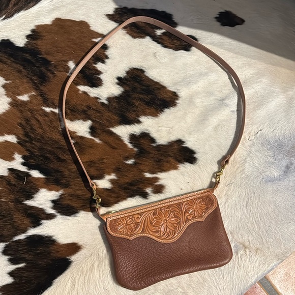 Hand-Tooled Leather Purse by North Fork Leather - Picture 3 of 3